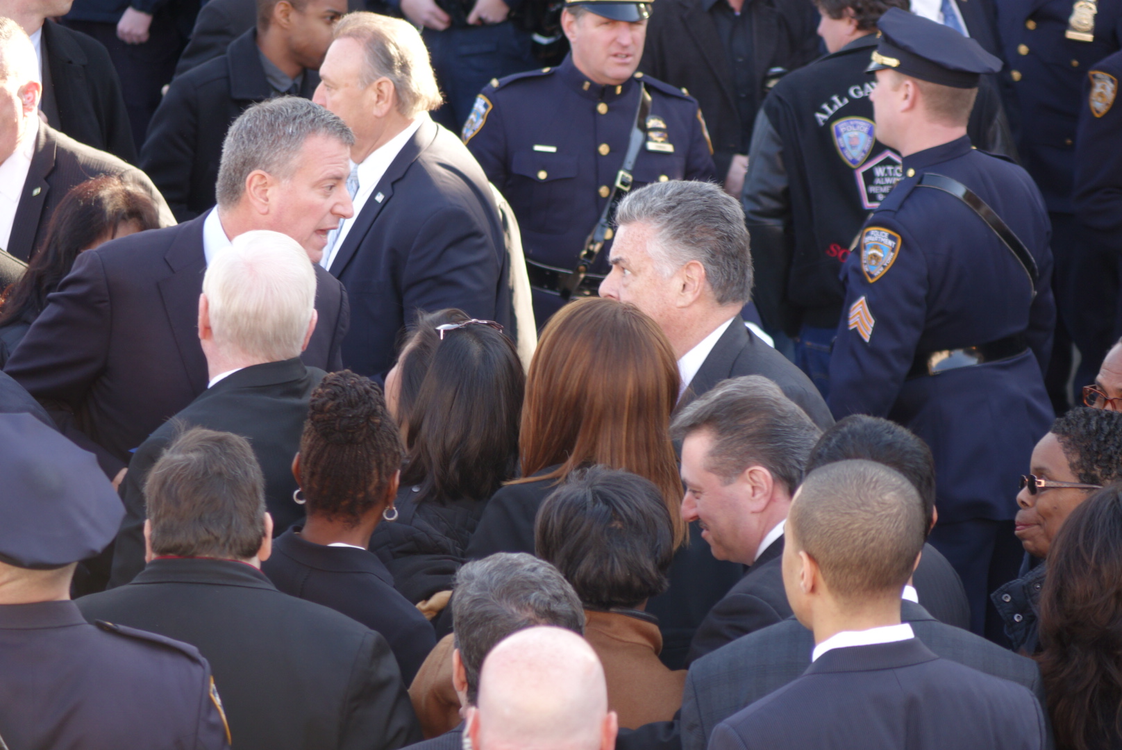 Mayor de Blasio spoke briefly with Rep. Peter King, a harsh critic.